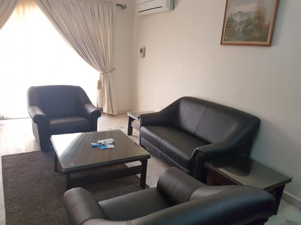 Peniel Apartments Абуджа Экстерьер фото